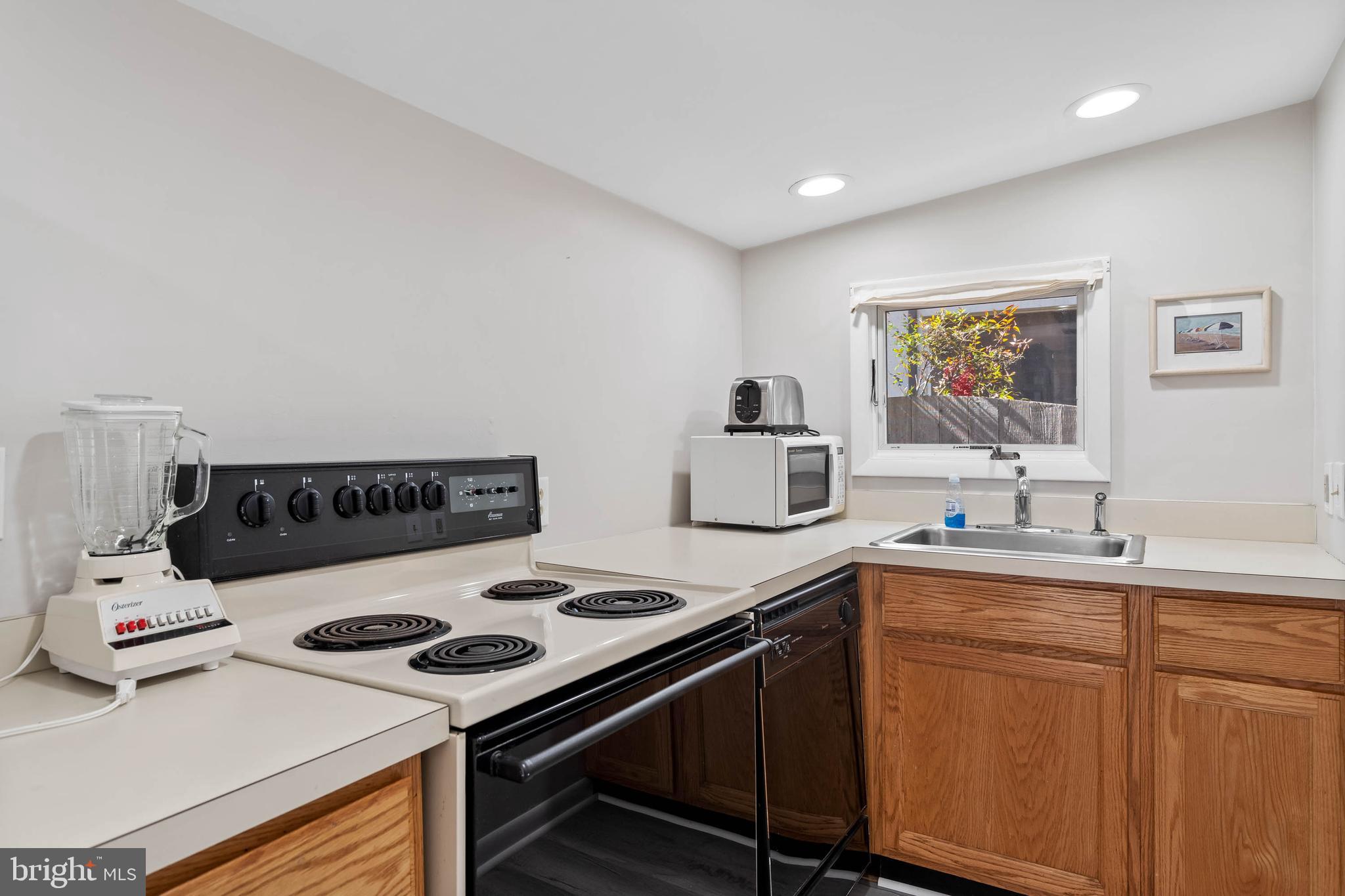 NORTH REHOBOTH - Residential