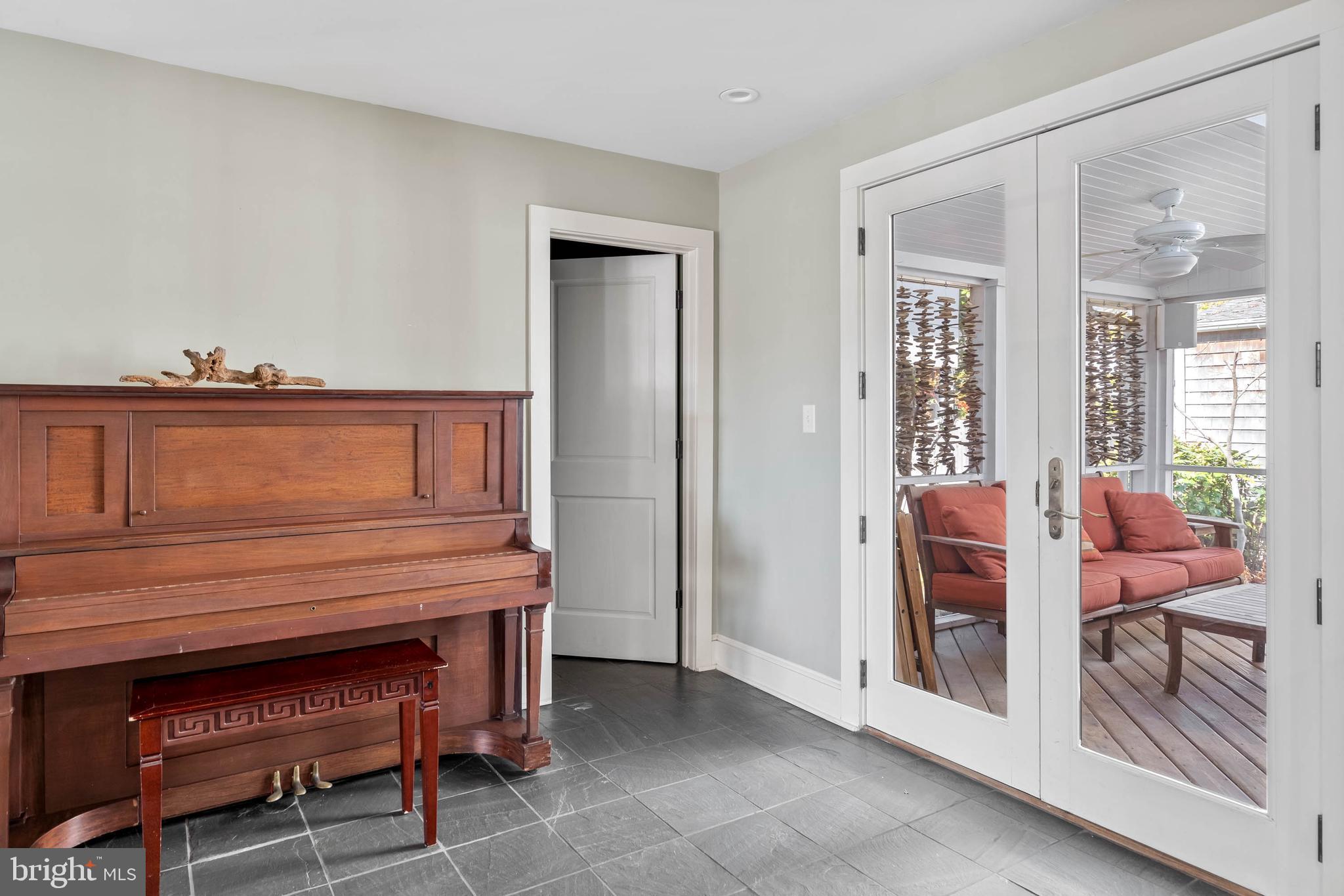 NORTH REHOBOTH - Residential