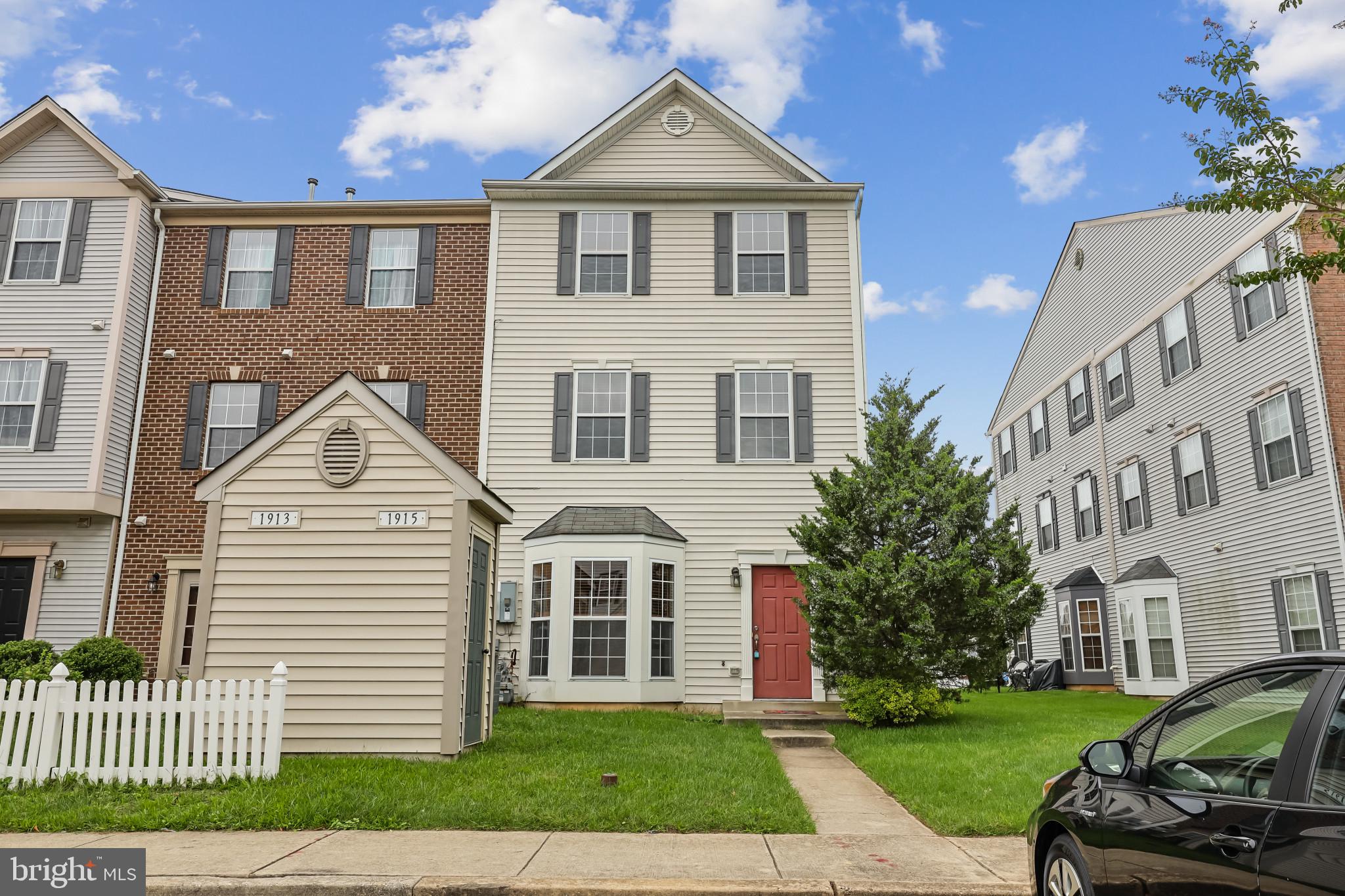SEVEN OAKS - Residential
