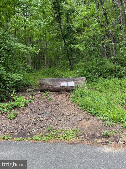 HIDEOUT LANE BOWIE MD 20716