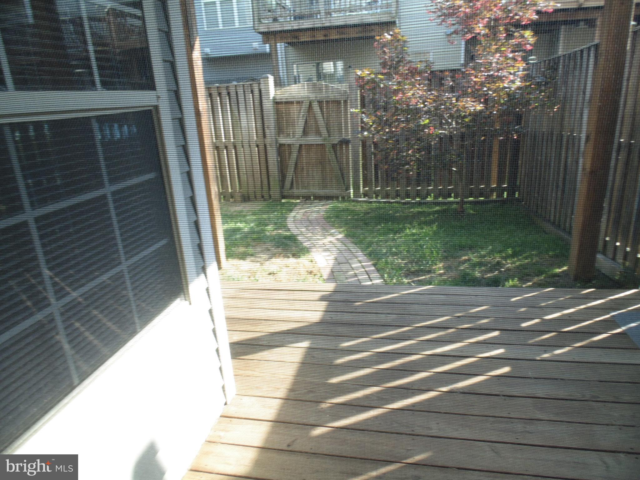 CROFTON VILLAGE - Residential Lease