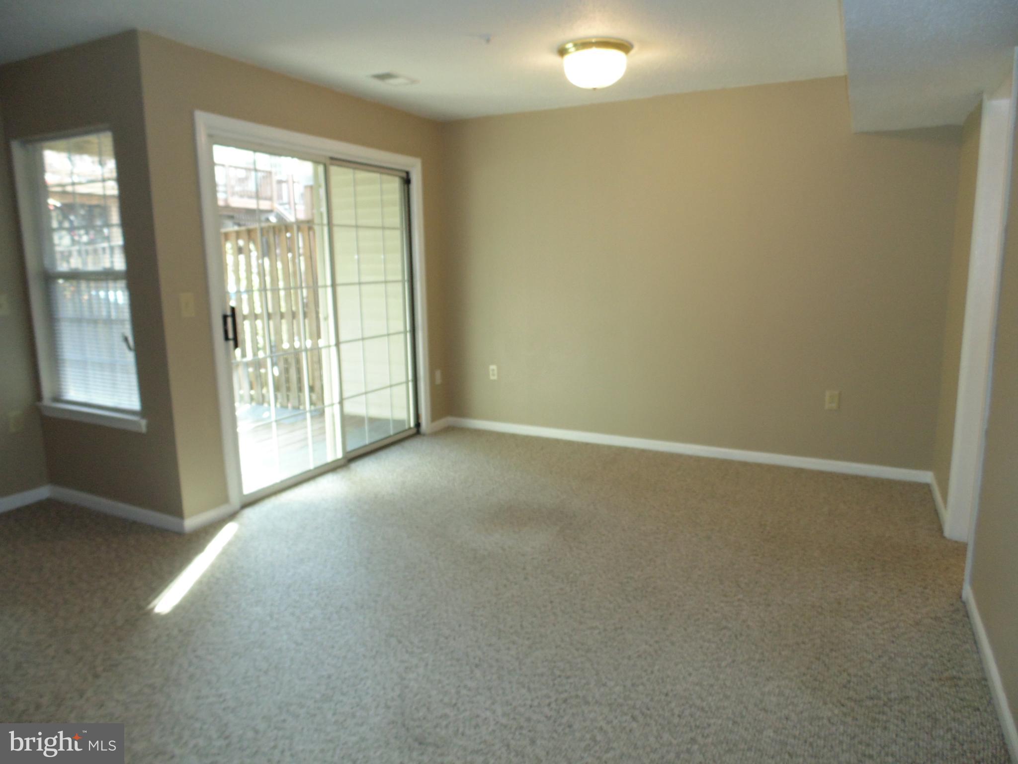 CROFTON VILLAGE - Residential Lease