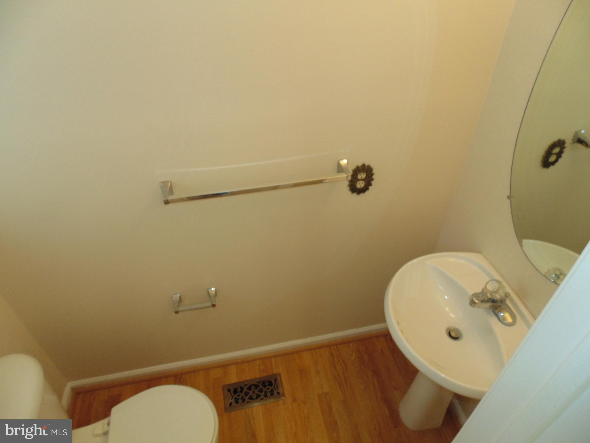 CROFTON VILLAGE - Residential Lease