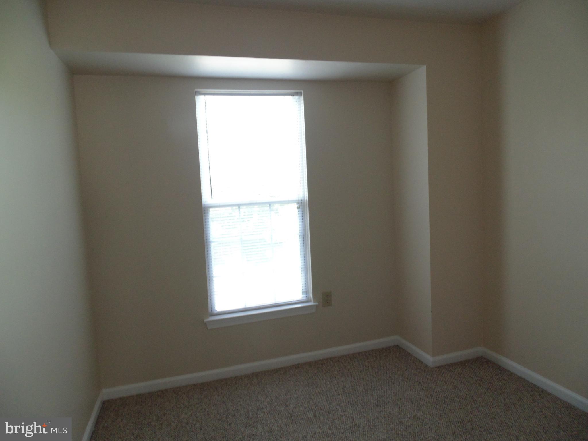 CROFTON VILLAGE - Residential Lease