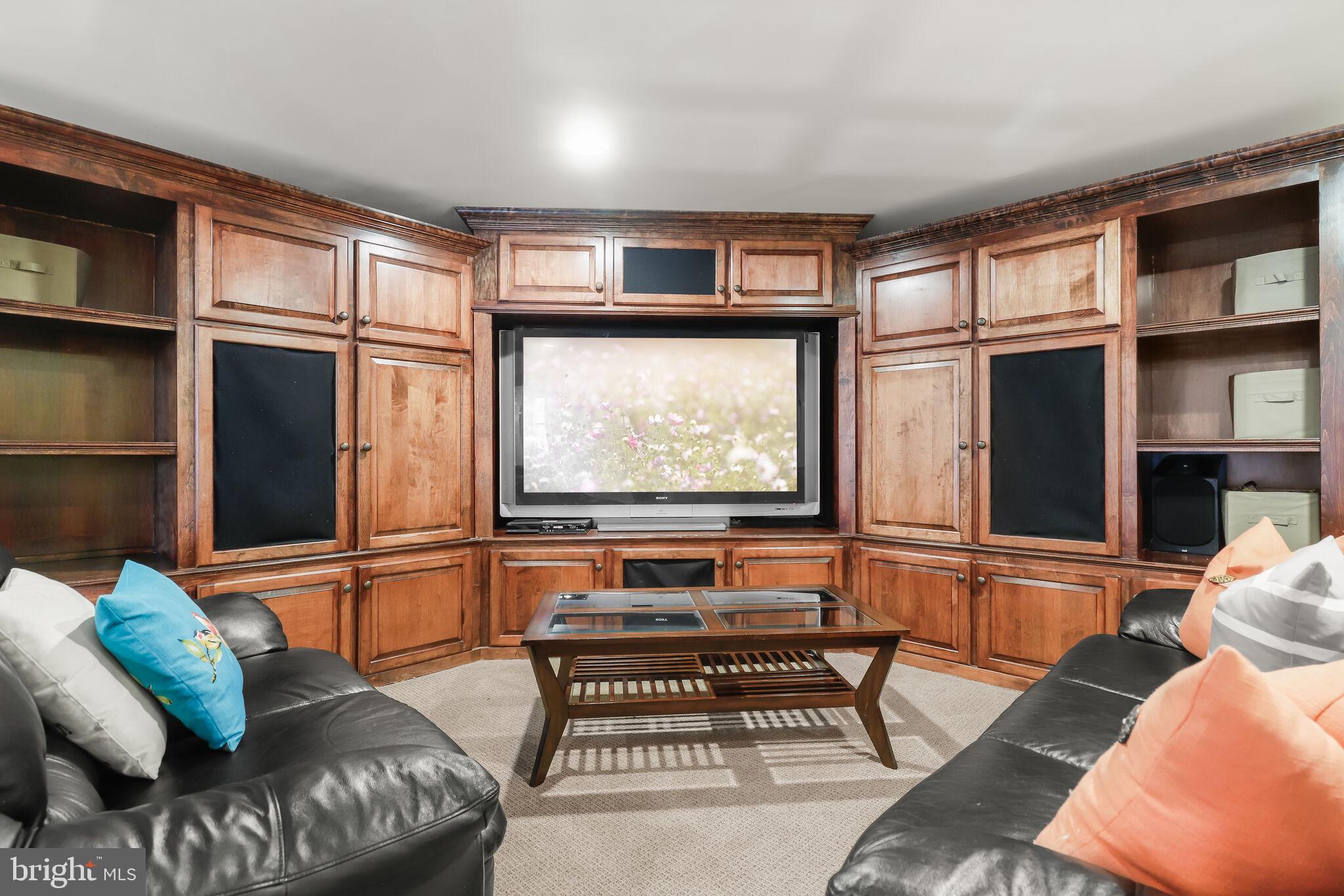 CATTAIL CREEK - Residential