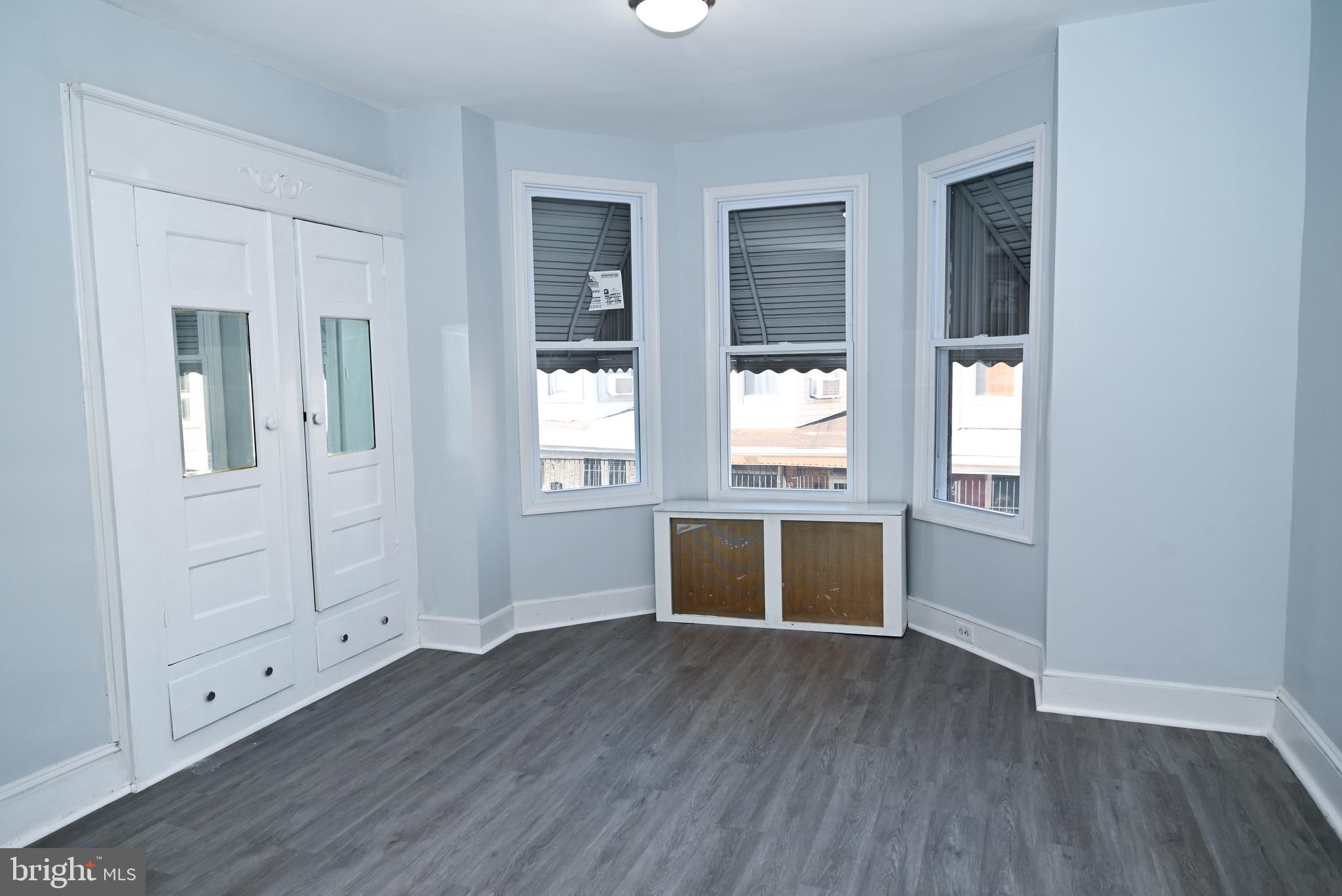 PORT RICHMOND - Residential