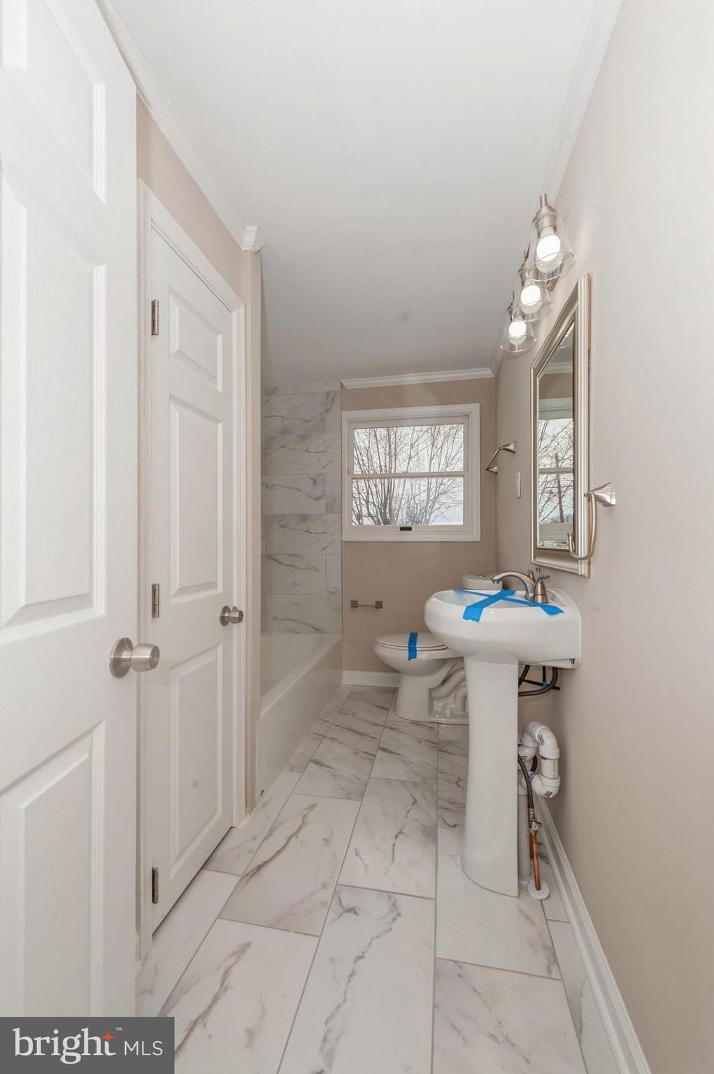 HAMPSTEAD - Residential