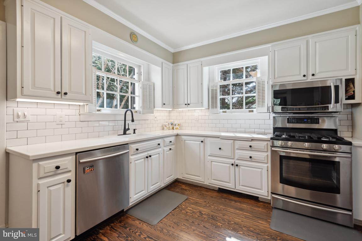 NORTH ROLAND PARK - Residential