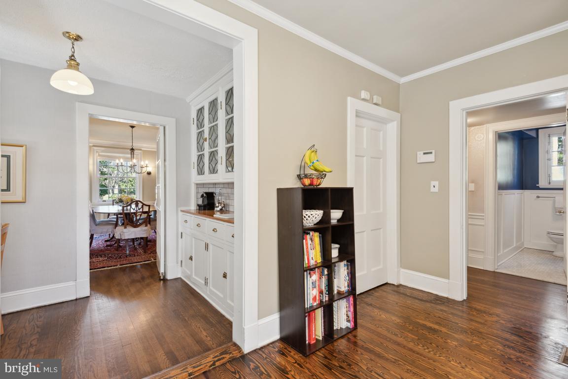 NORTH ROLAND PARK - Residential