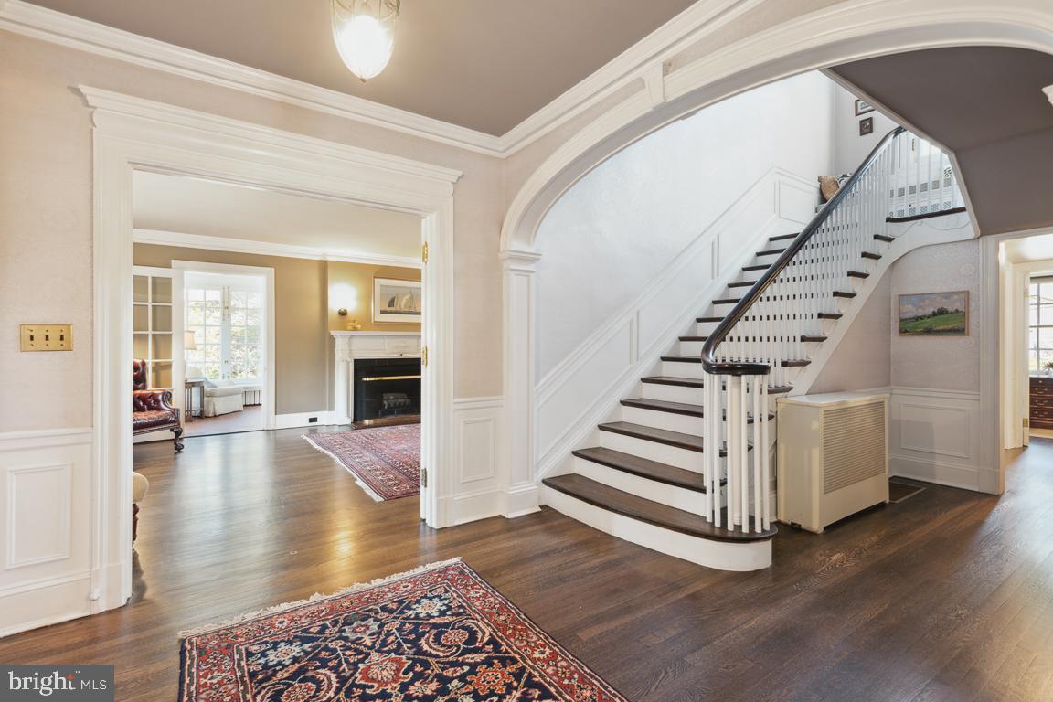 NORTH ROLAND PARK - Residential