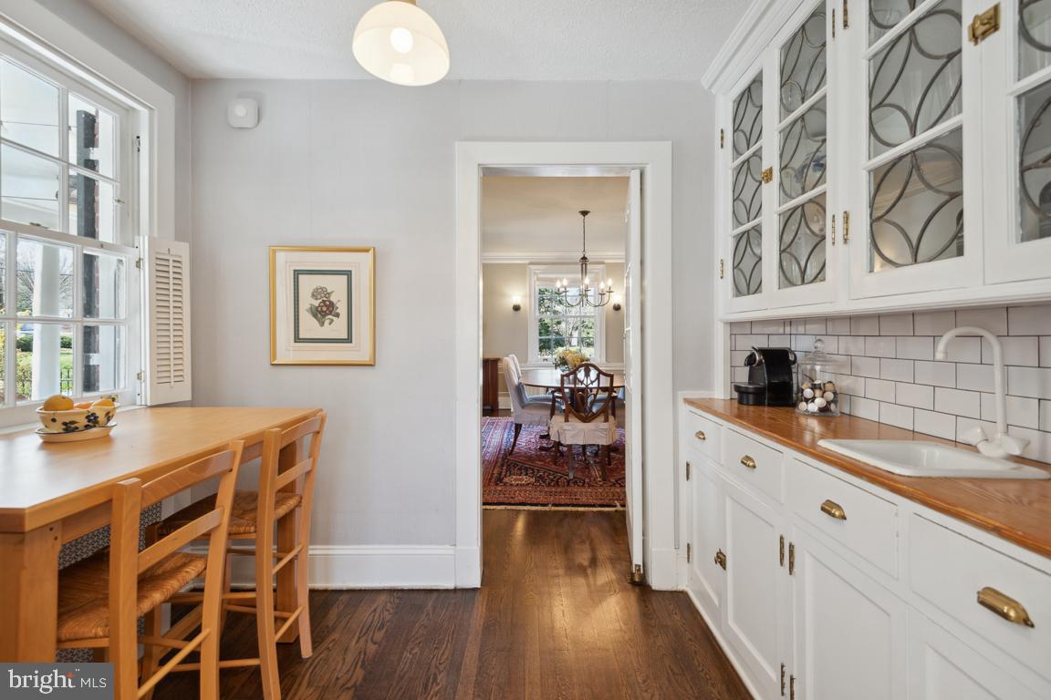 NORTH ROLAND PARK - Residential