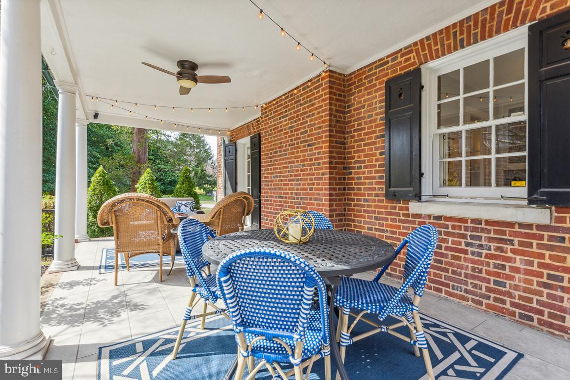 NORTH ROLAND PARK - Residential