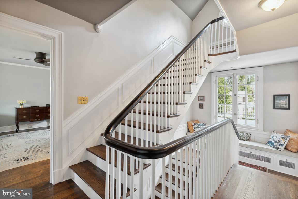 NORTH ROLAND PARK - Residential