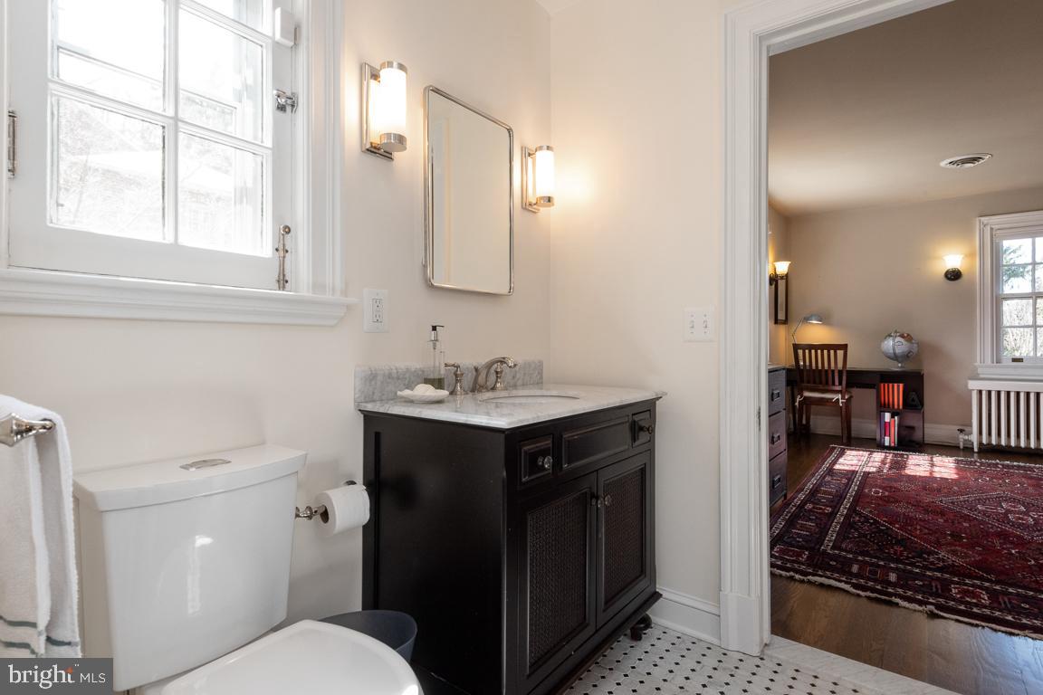 NORTH ROLAND PARK - Residential