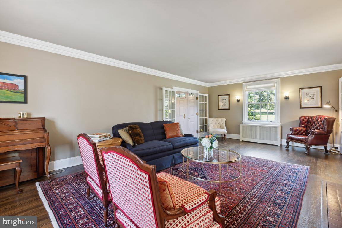 NORTH ROLAND PARK - Residential