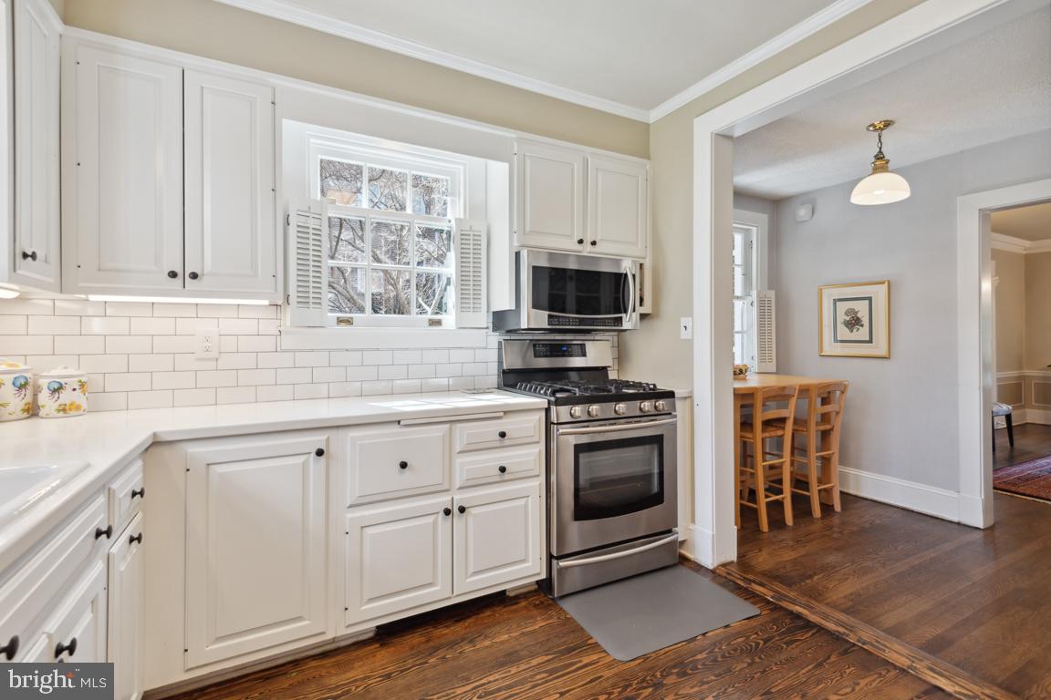 NORTH ROLAND PARK - Residential