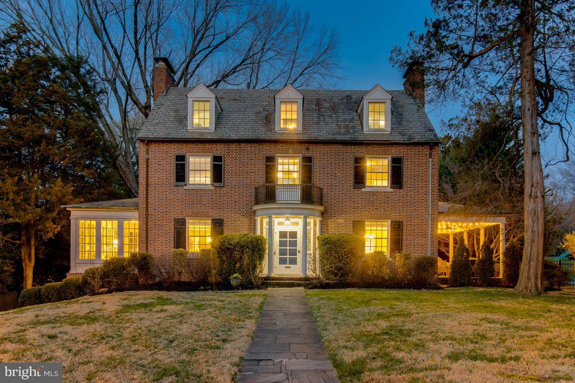 NORTH ROLAND PARK - Residential