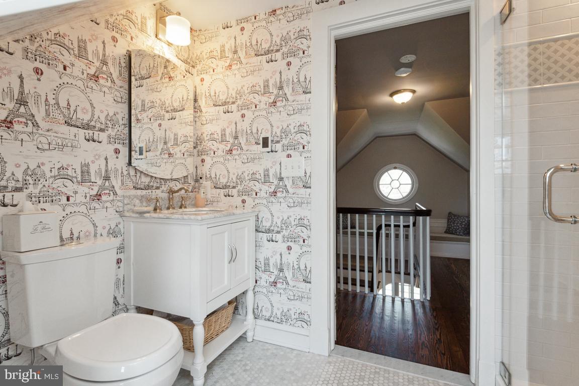 NORTH ROLAND PARK - Residential