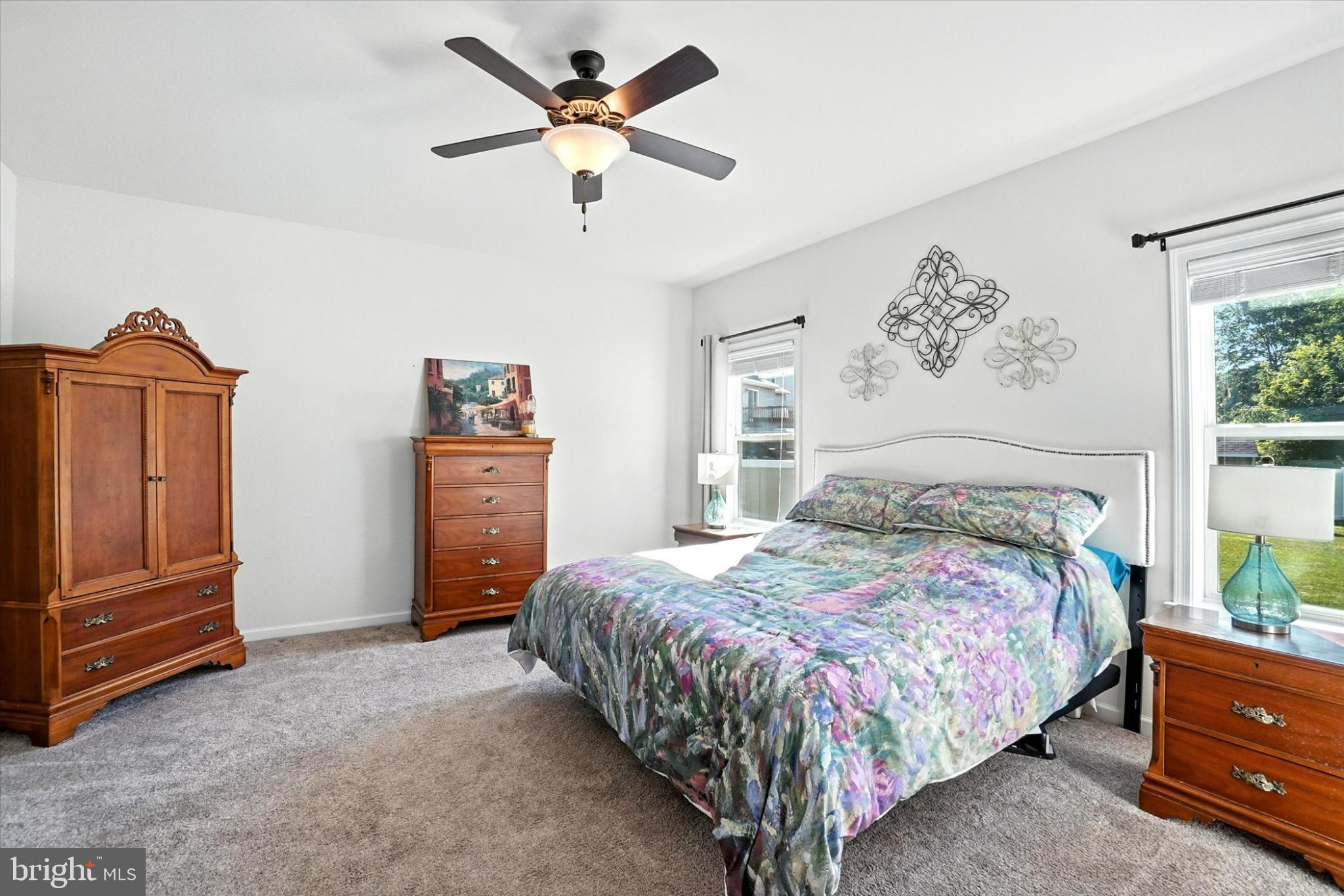 ROLLING MEADOWS - Residential