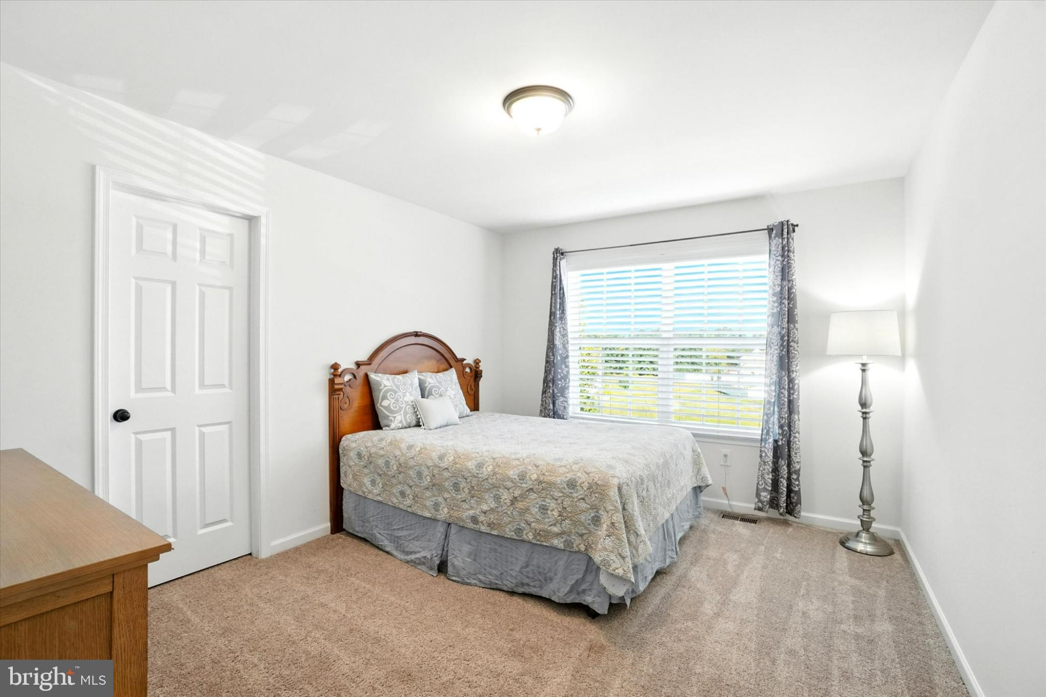 ROLLING MEADOWS - Residential