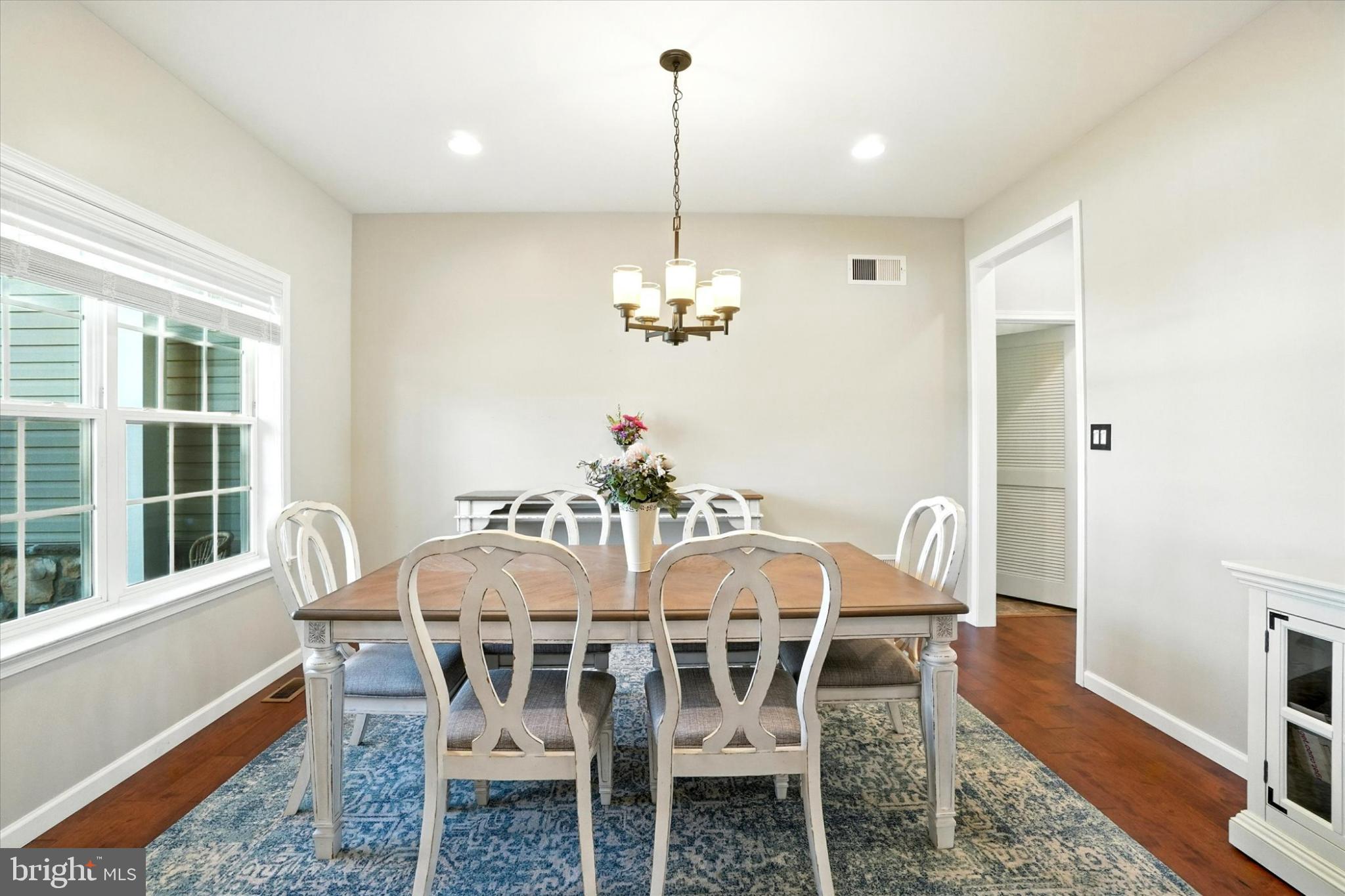 ROLLING MEADOWS - Residential