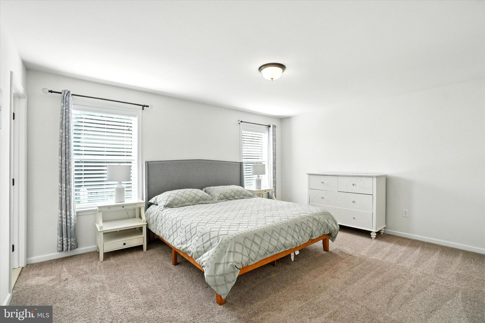 ROLLING MEADOWS - Residential