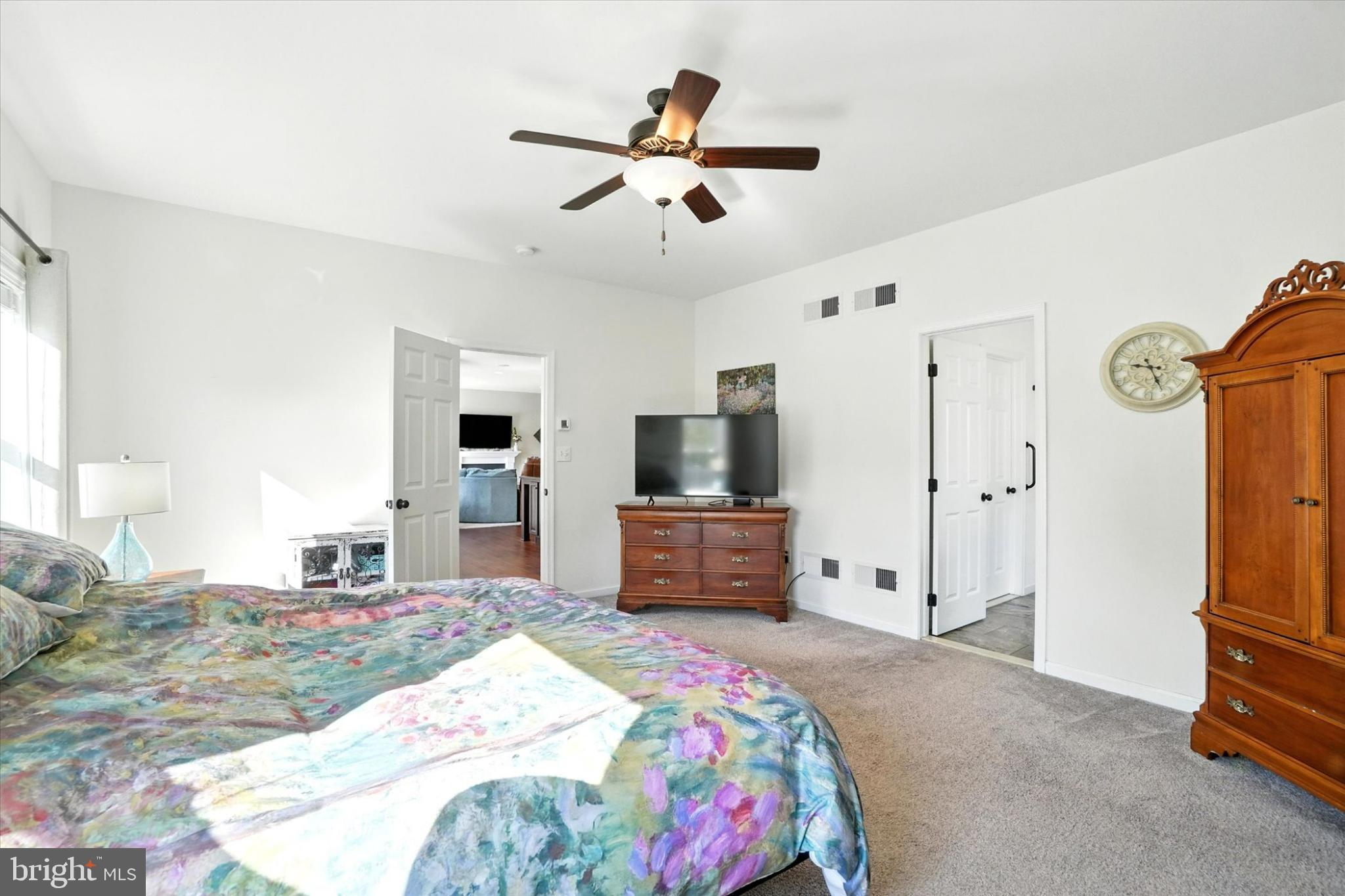 ROLLING MEADOWS - Residential