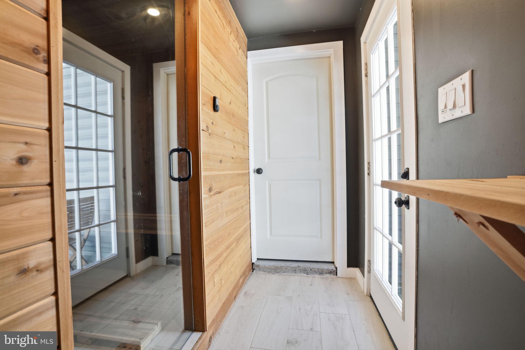 SPRING LAKE FARMS - Residential