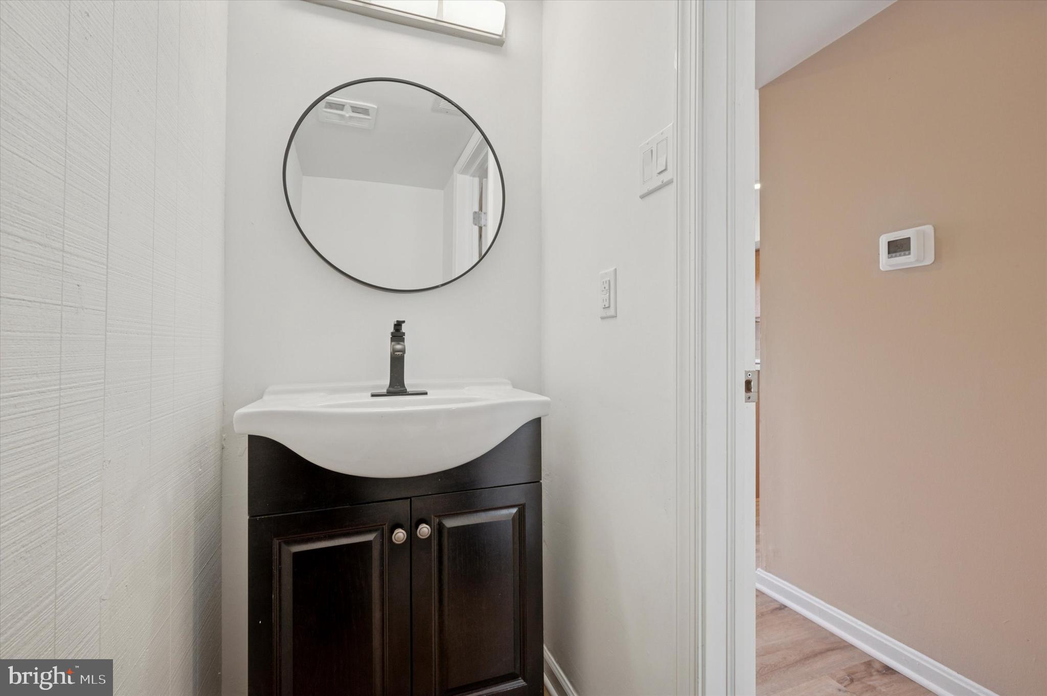 GEORGETOWN OF PHIL - Residential Lease