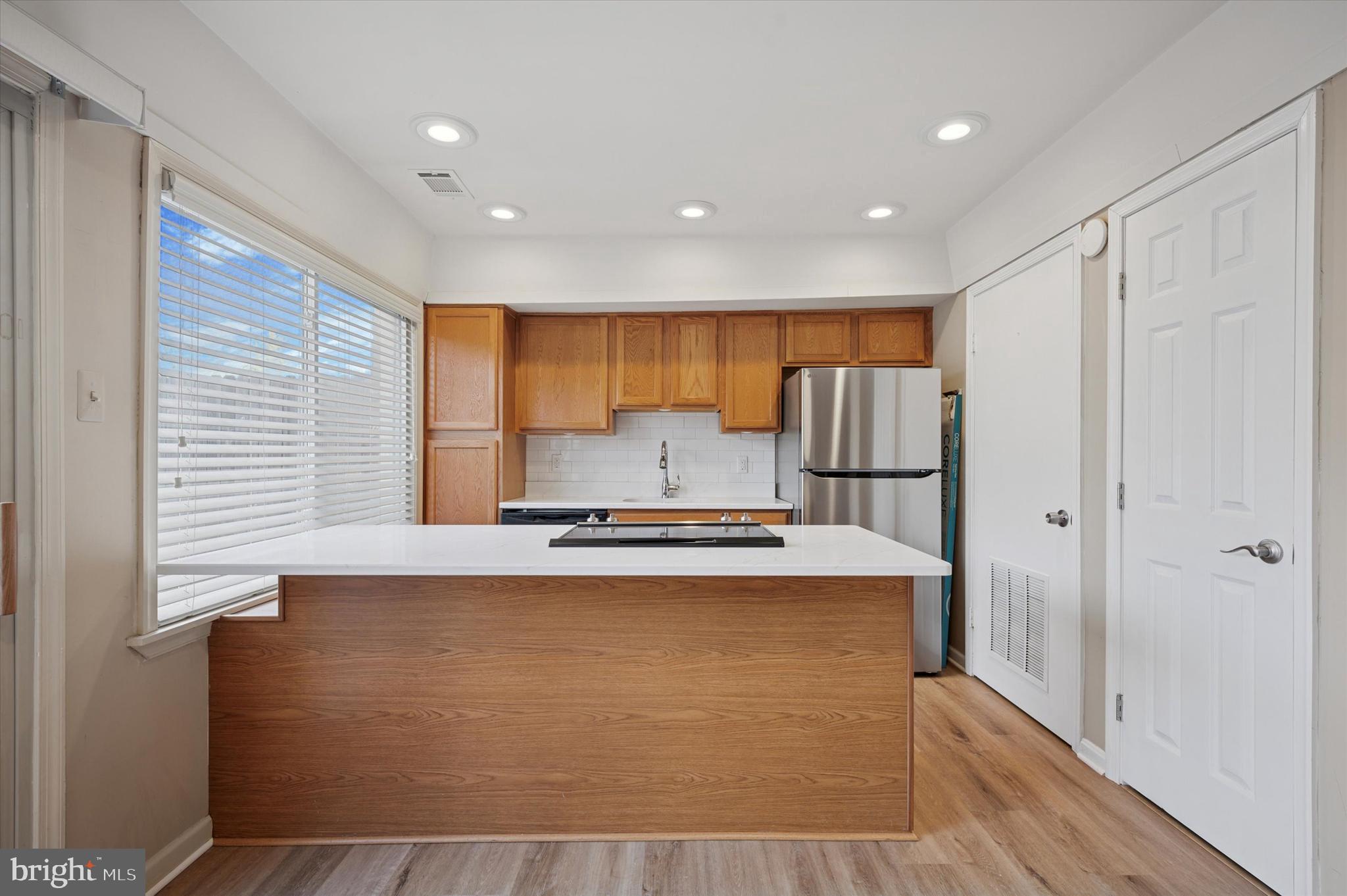 GEORGETOWN OF PHIL - Residential Lease