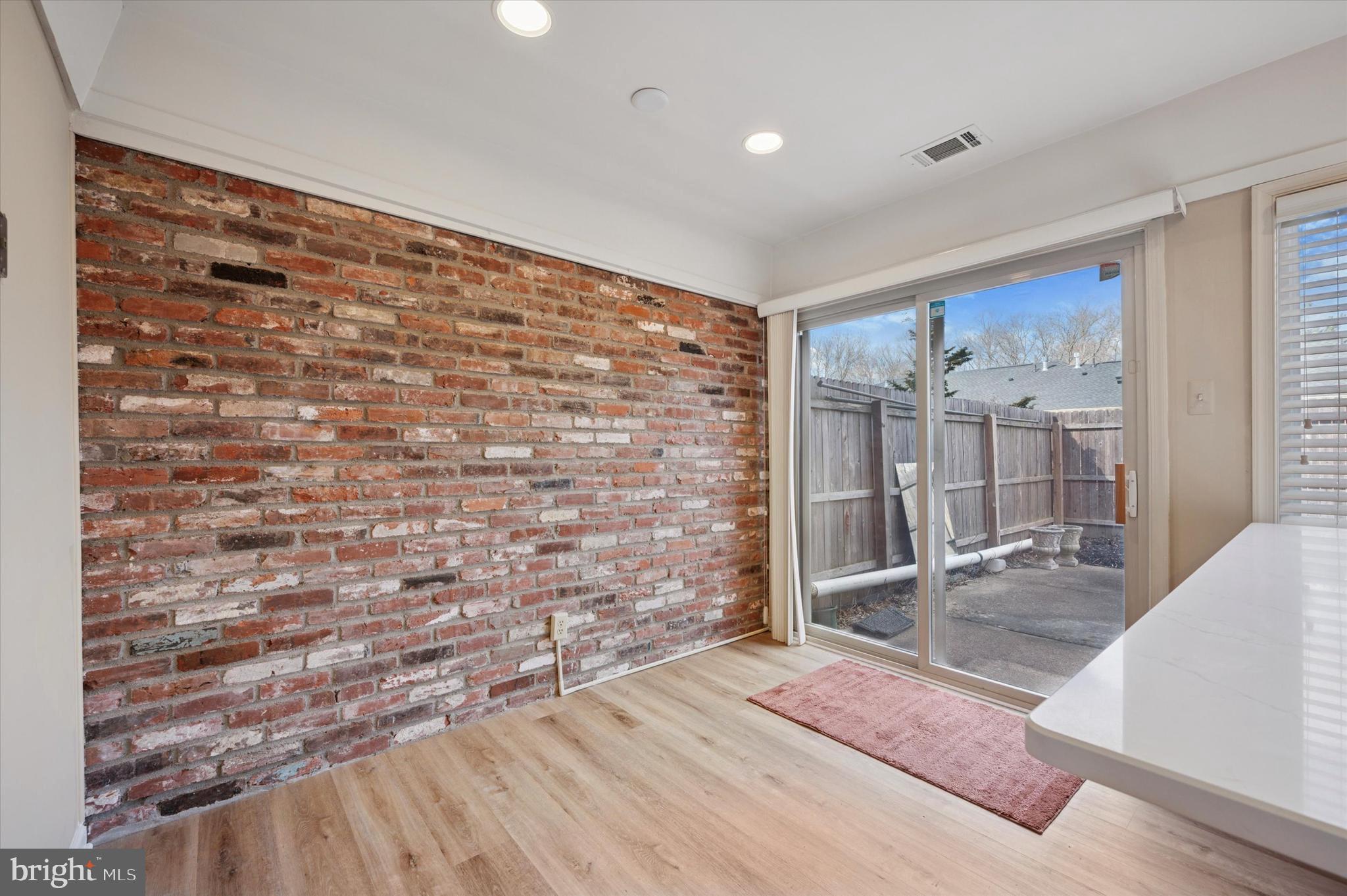 GEORGETOWN OF PHIL - Residential Lease