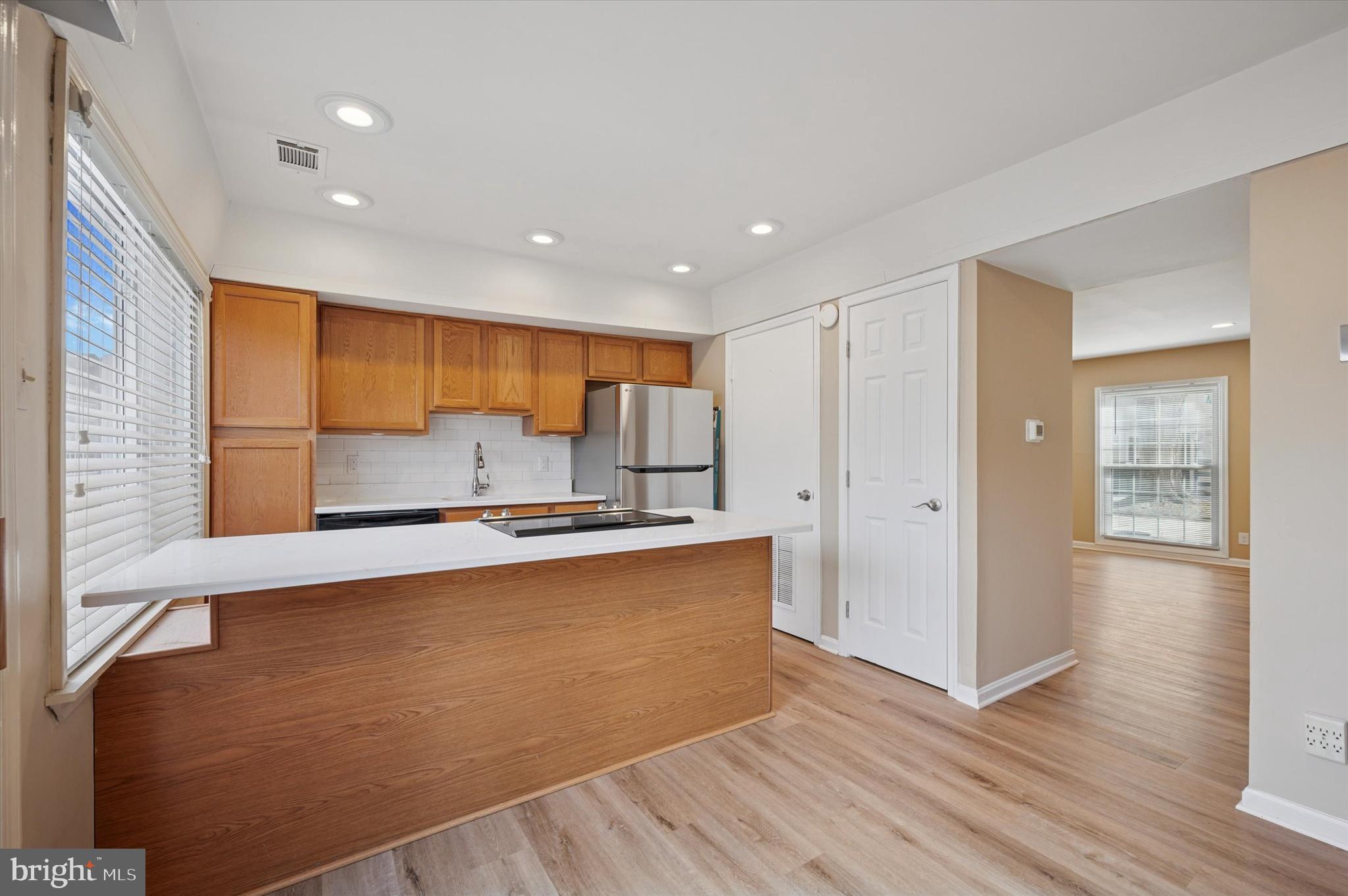 GEORGETOWN OF PHIL - Residential Lease