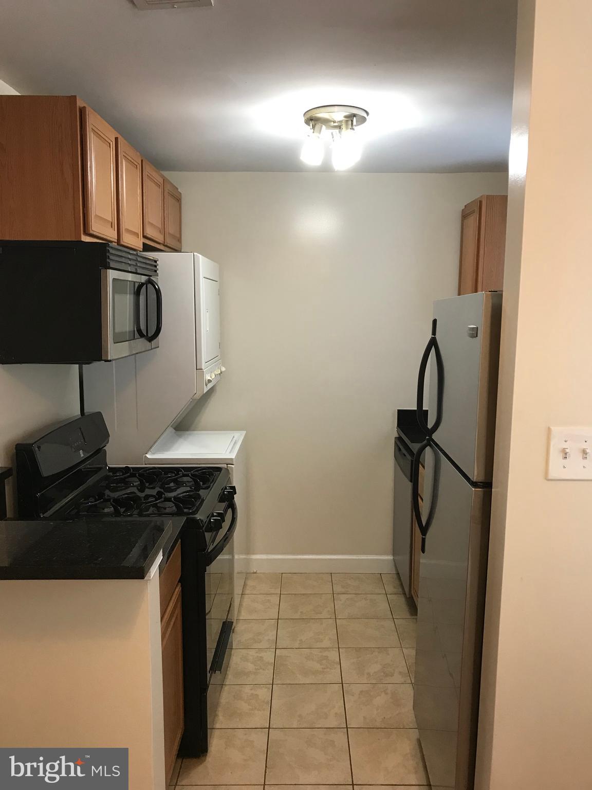 HIGHLANDS AT METRO SQUARE - Residential Lease