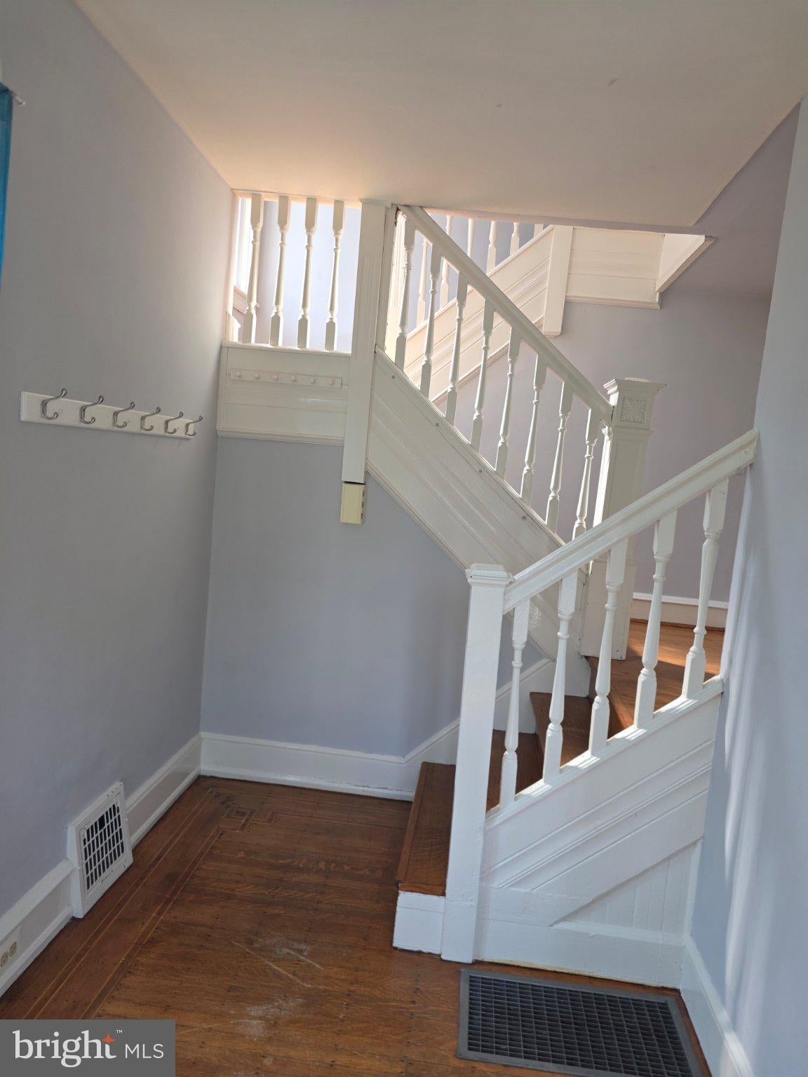 219 WOODLAWN TERRACE 2