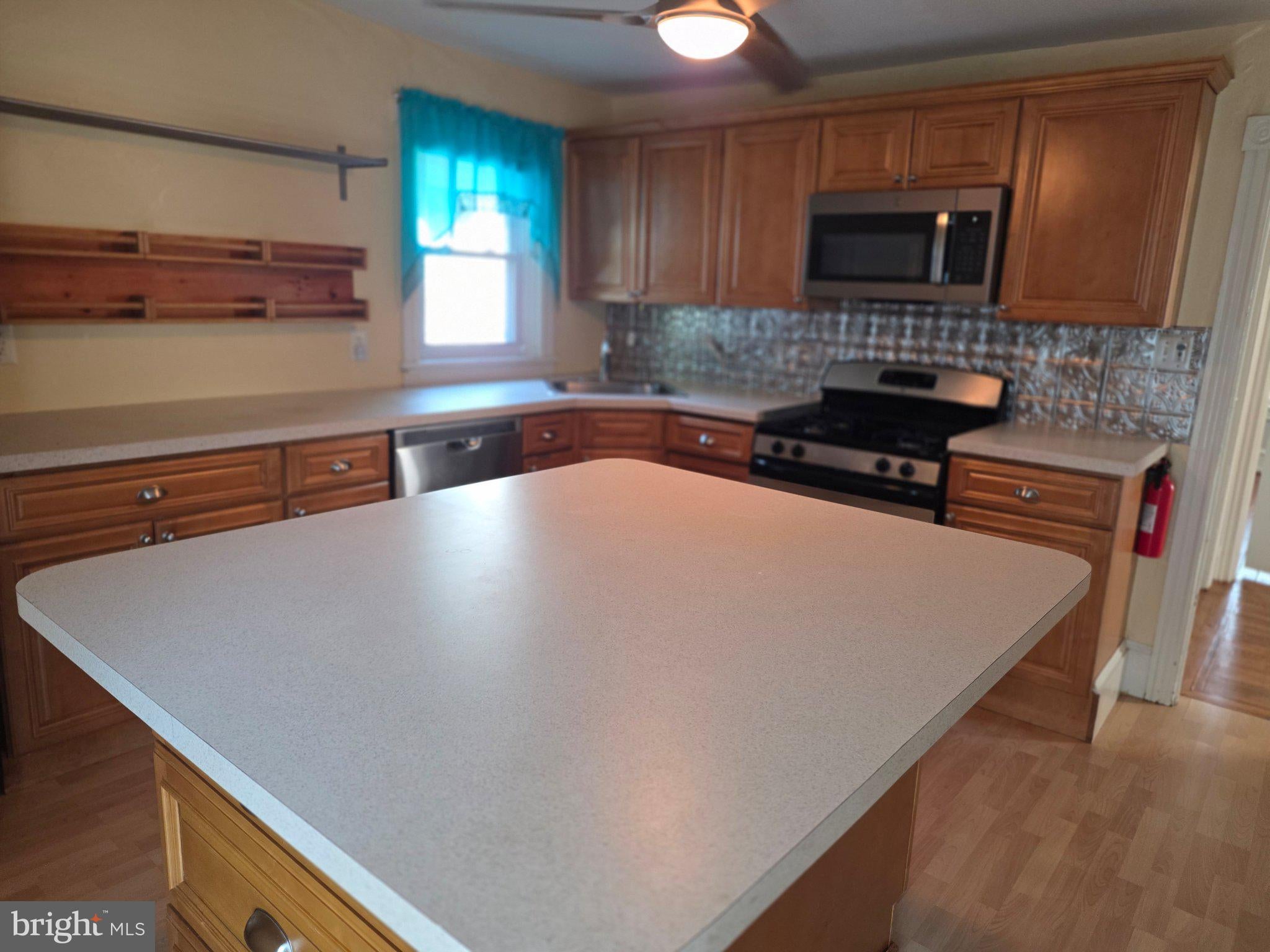 219 WOODLAWN TERRACE 2
