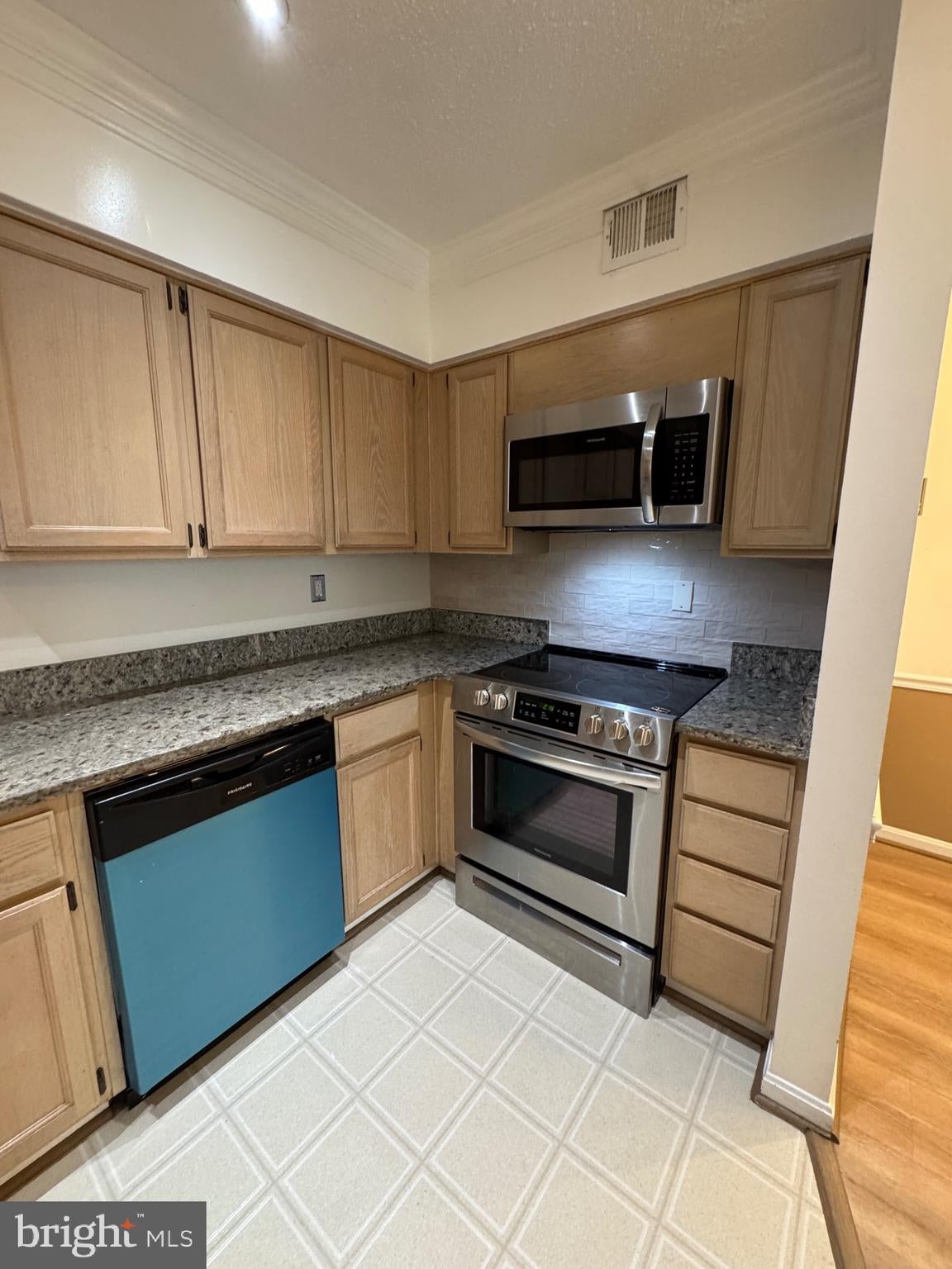 3115 PATRICK HENRY DRIVE 531