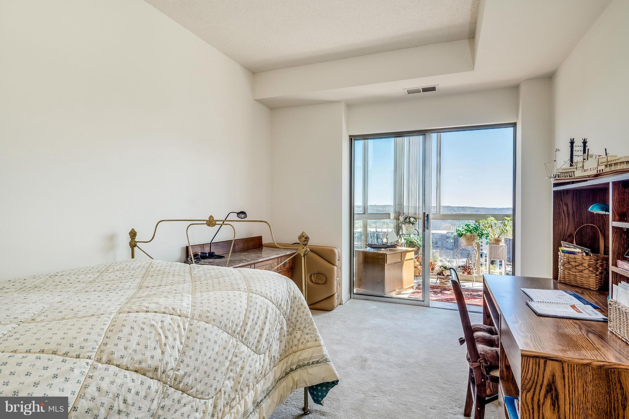 LANSDOWNE WOODS LEISURE WORLD - Residential Lease