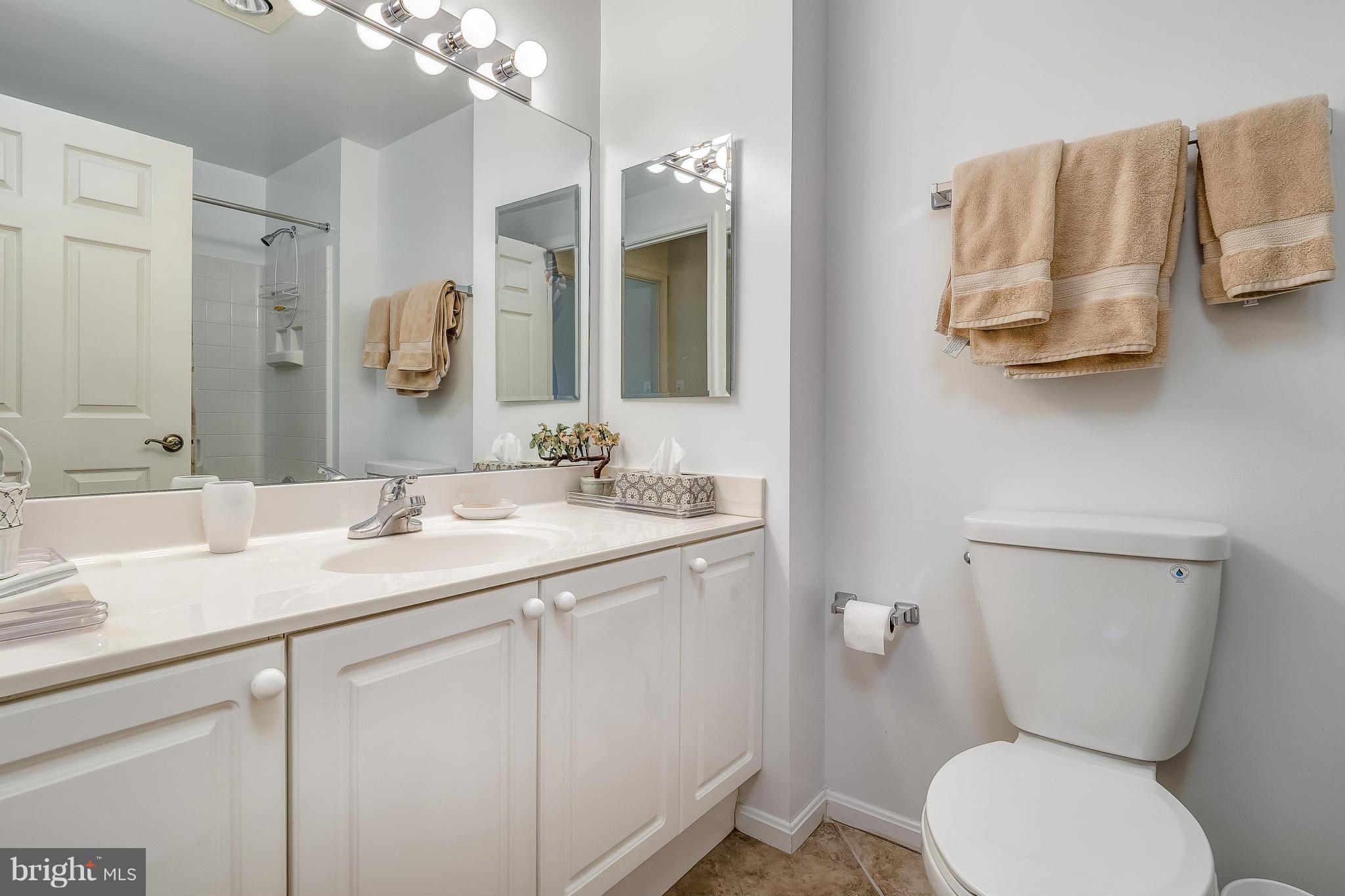 LANSDOWNE WOODS LEISURE WORLD - Residential Lease