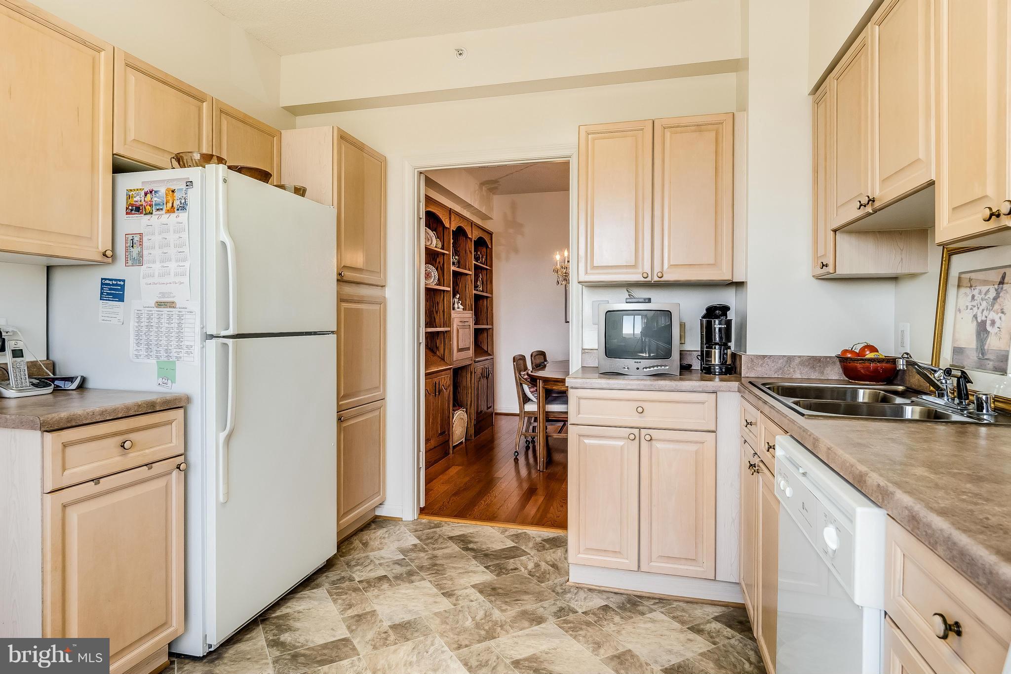 LANSDOWNE WOODS LEISURE WORLD - Residential Lease