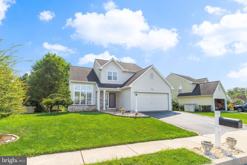 Photo of 20 Misty Meadow Drive, Reinholds, PA 17569 (MLS # PALA2054948)