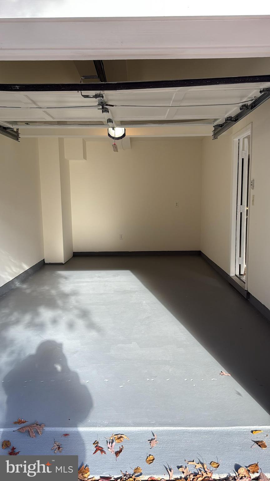 SHADOWBROOK - Residential Lease