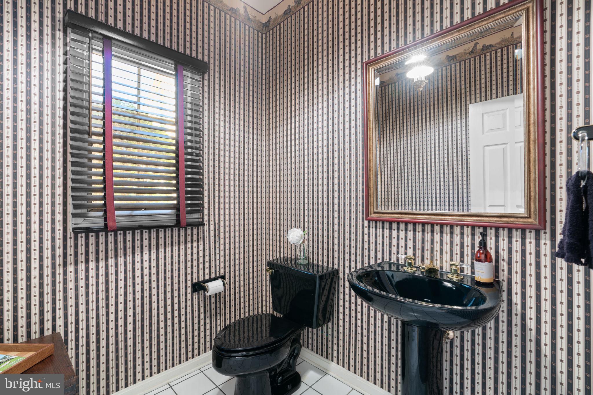 HOBBITS GLEN - Residential