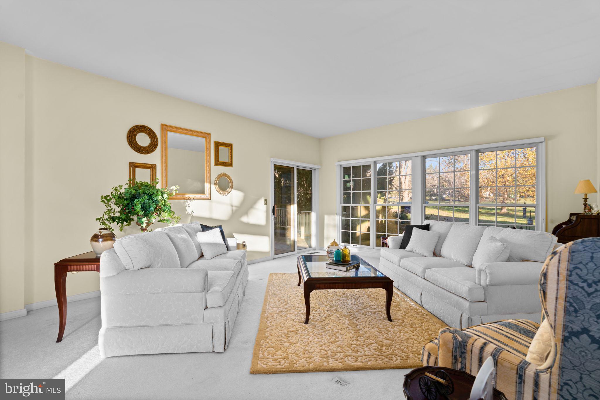 HOBBITS GLEN - Residential