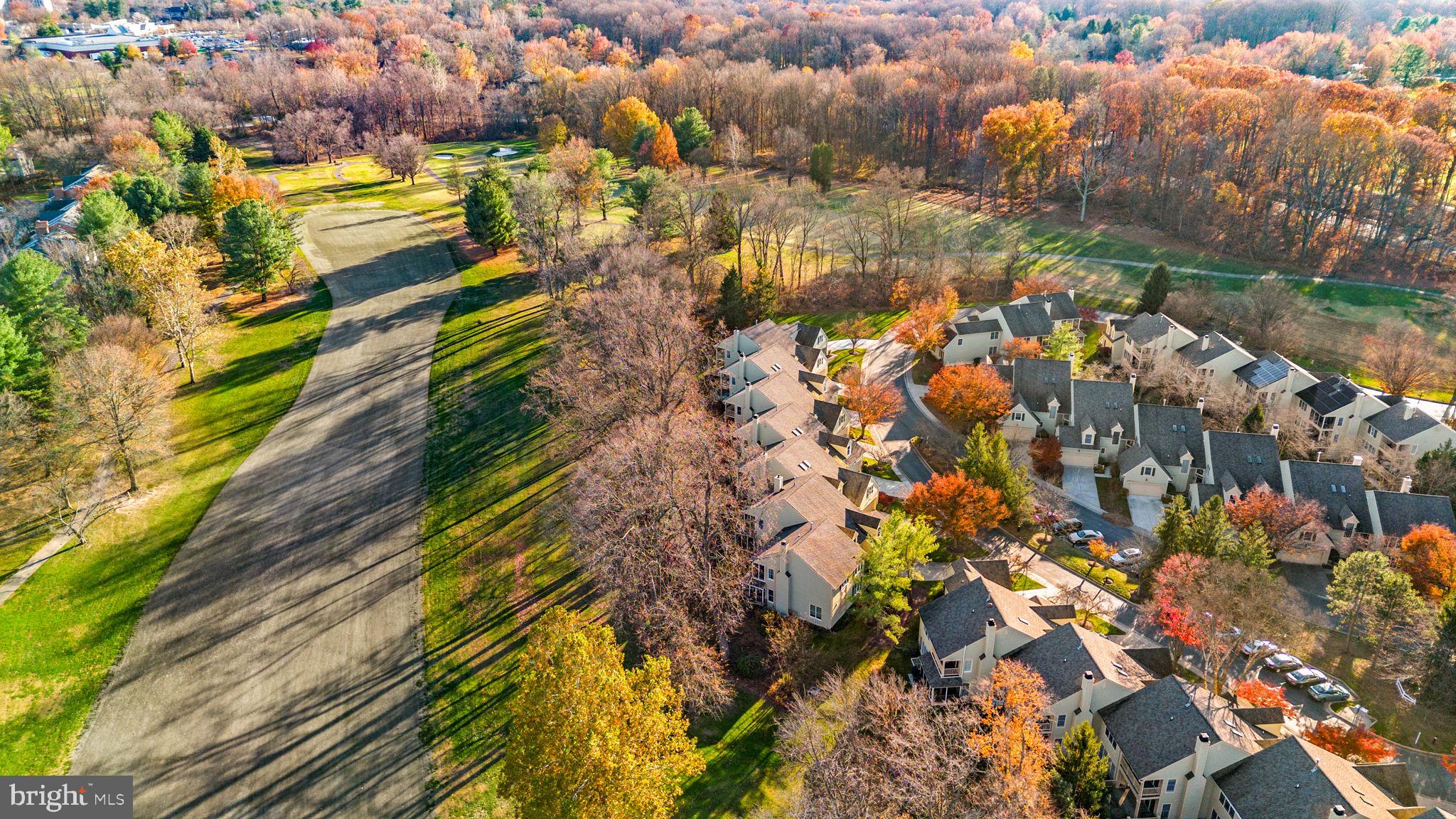 HOBBITS GLEN - Residential
