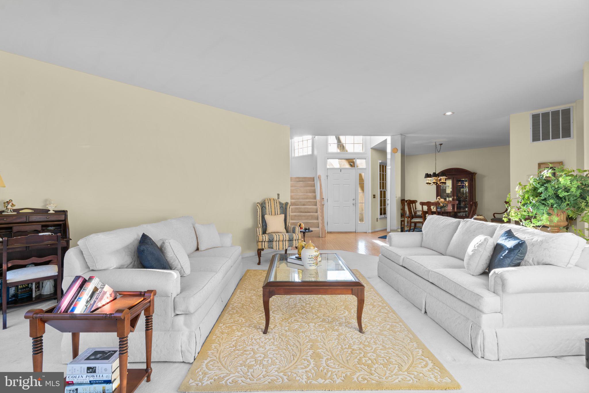 HOBBITS GLEN - Residential