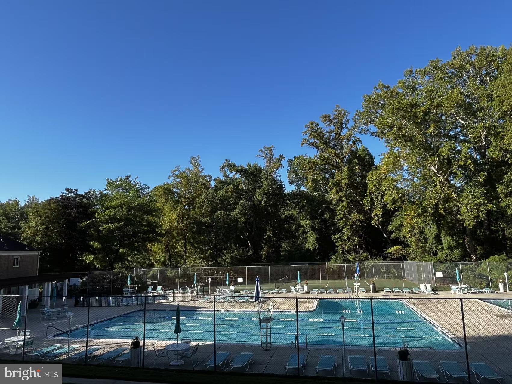 PARKSIDE CONDOMINIUMS - Residential Lease