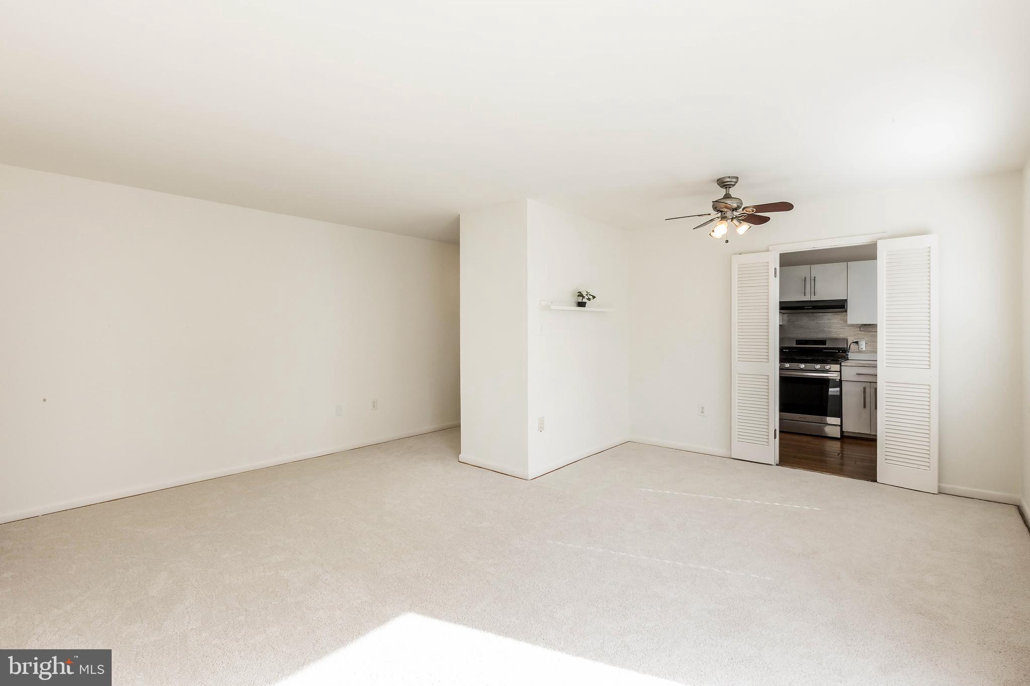 PARKSIDE CONDOMINIUMS - Residential Lease