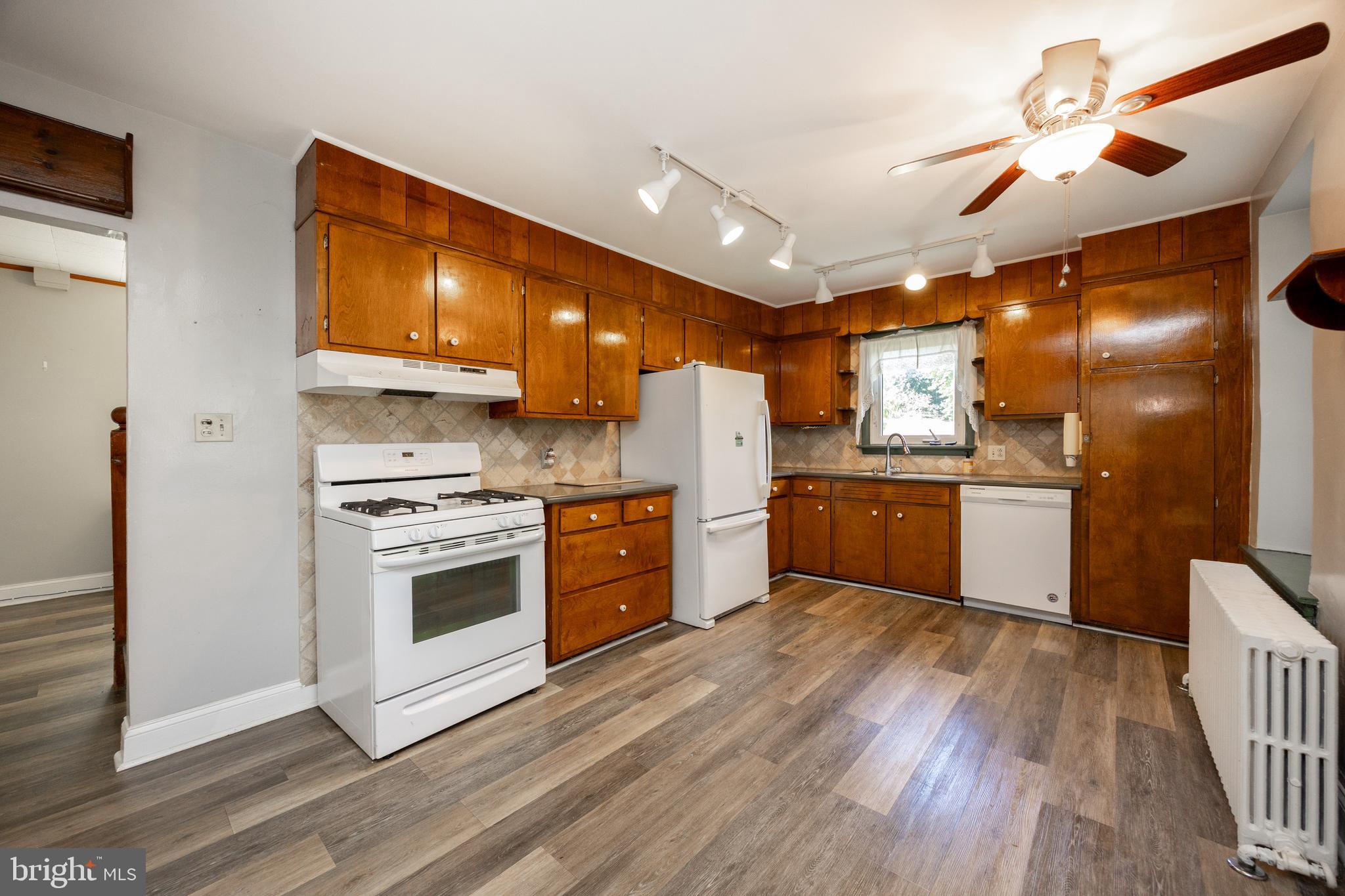 POTTSTOWN LANDING - Residential