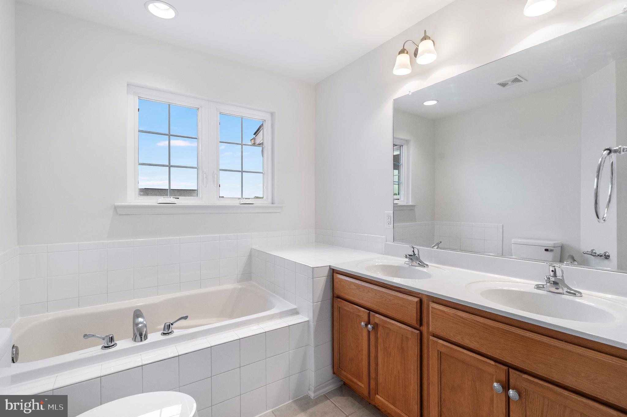 STONEBROOK VILLAGE - Residential