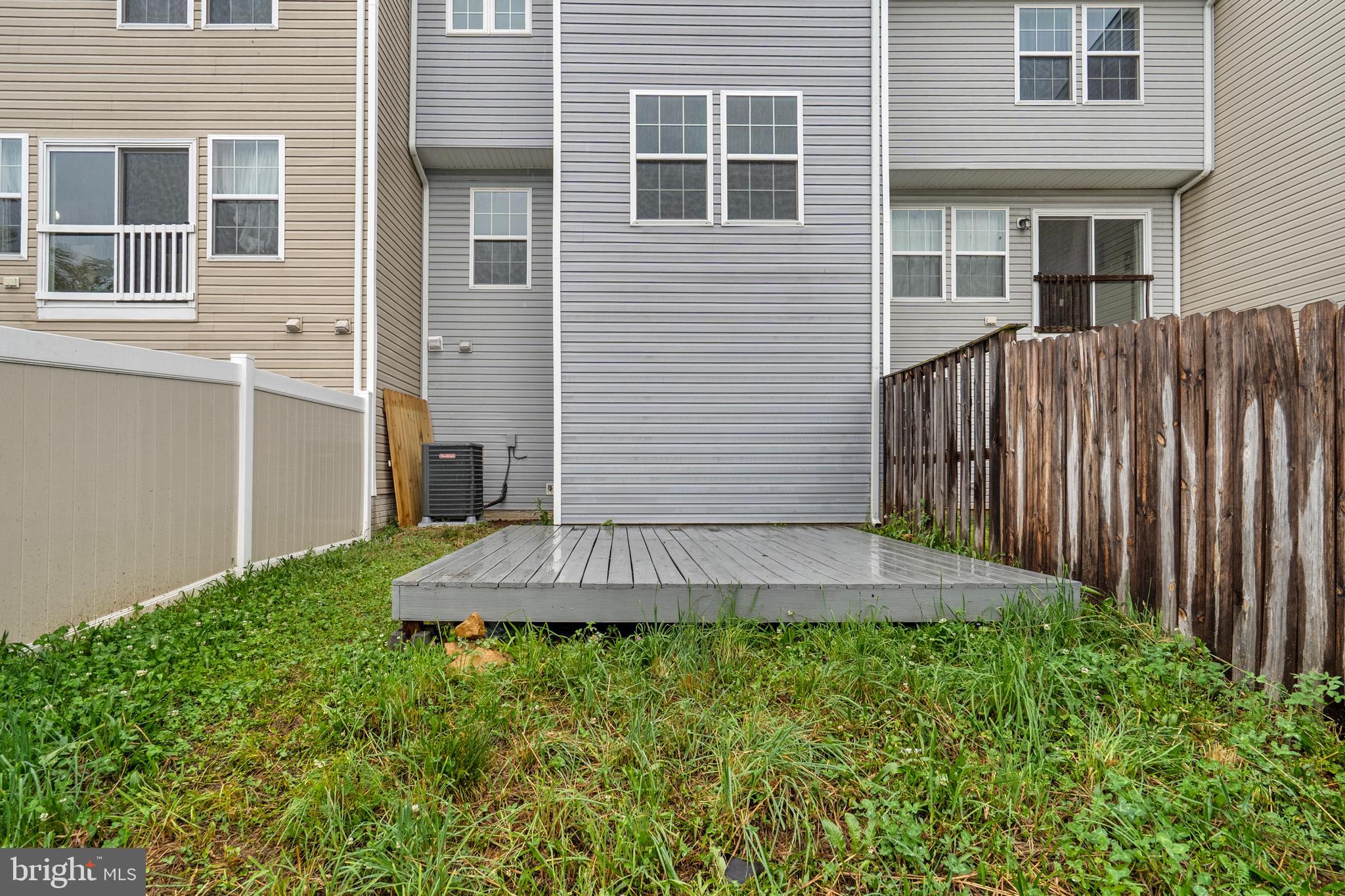 STONEBROOK VILLAGE - Residential